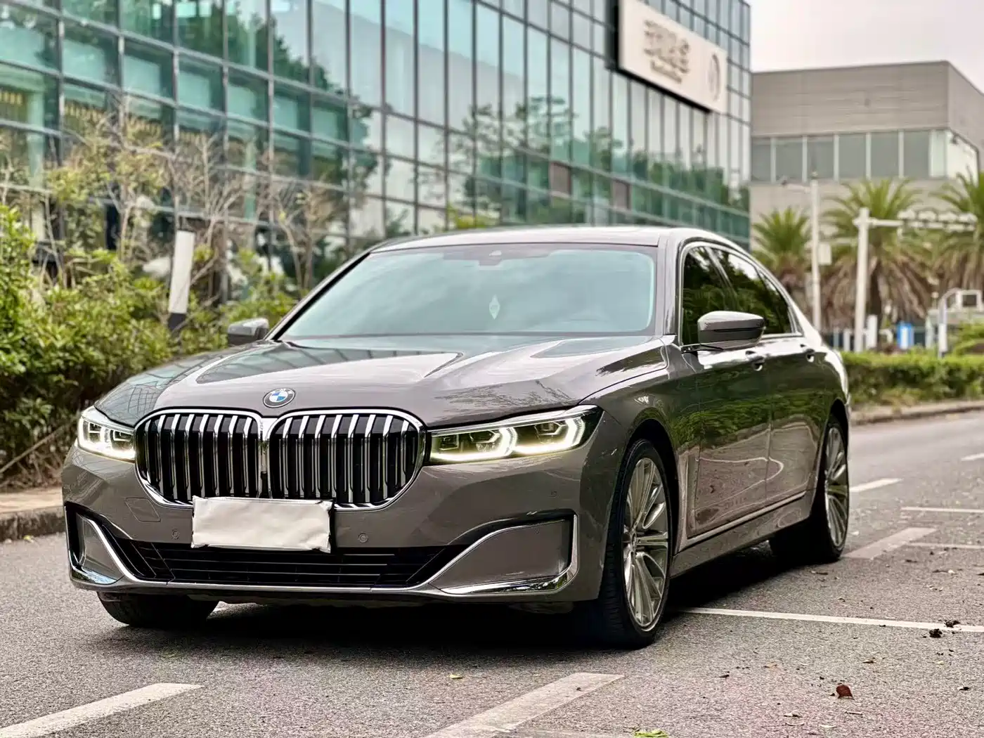 BMW 7 Series 2019 740Li Leading Luxury Package