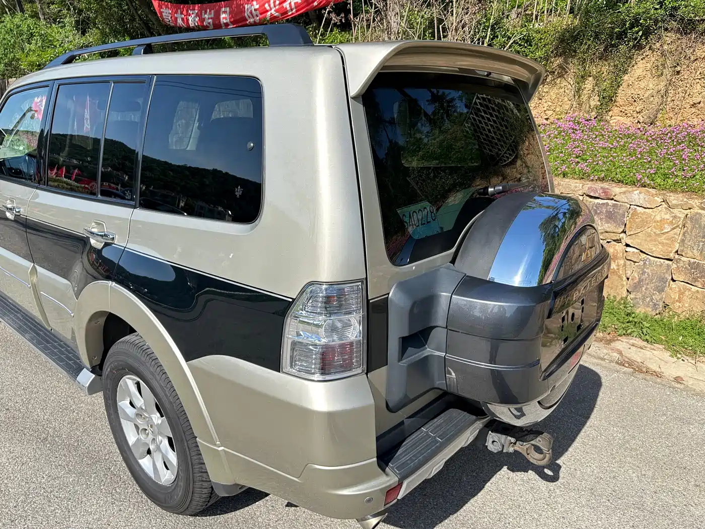 Mitsubishi Pajero (Import) 2016 3.0L Automatic Luxury (China V) фото 16