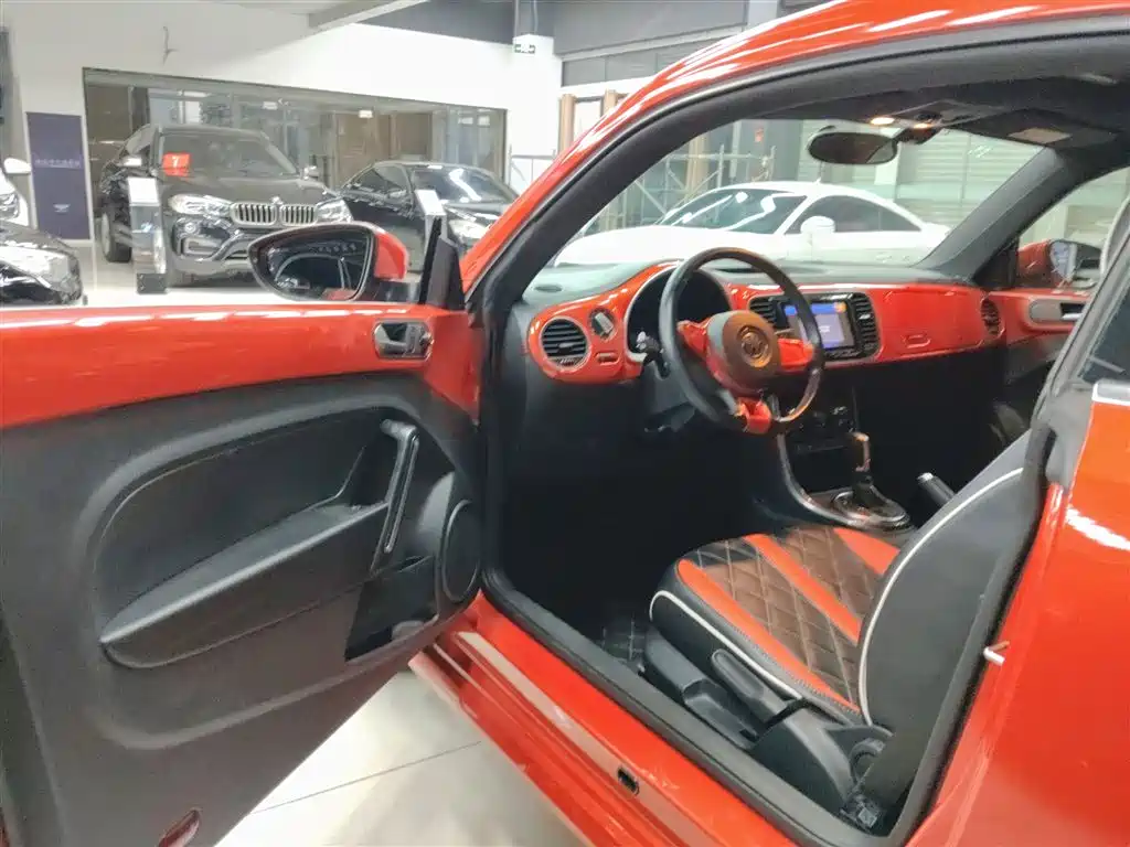 Volkswagen Beetle 2017 180TSI Style фото 16