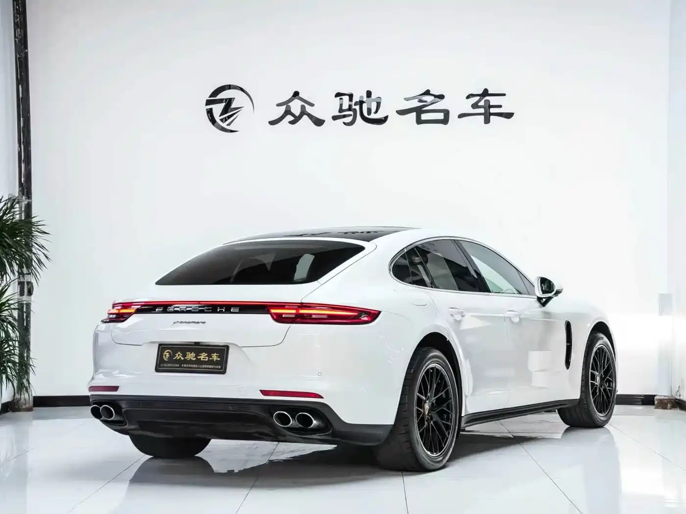 Porsche Panamera 2017 Panamera 3.0T фото 12