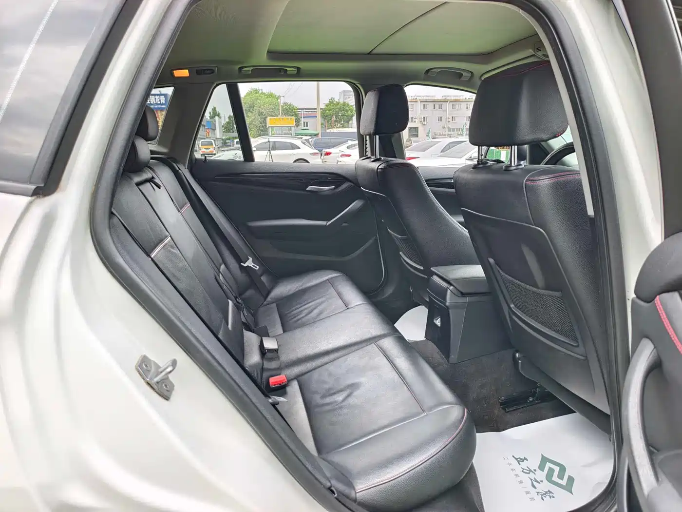 BMW X1 2013 sDrive20i Sport Design Package фото 14