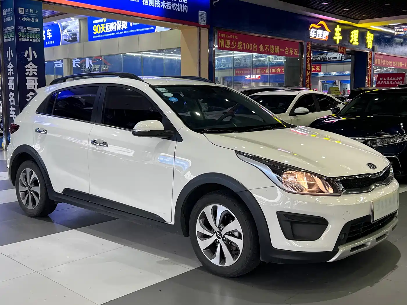 Kia KX CROSS 2017 1.4L AT GLS фото 3