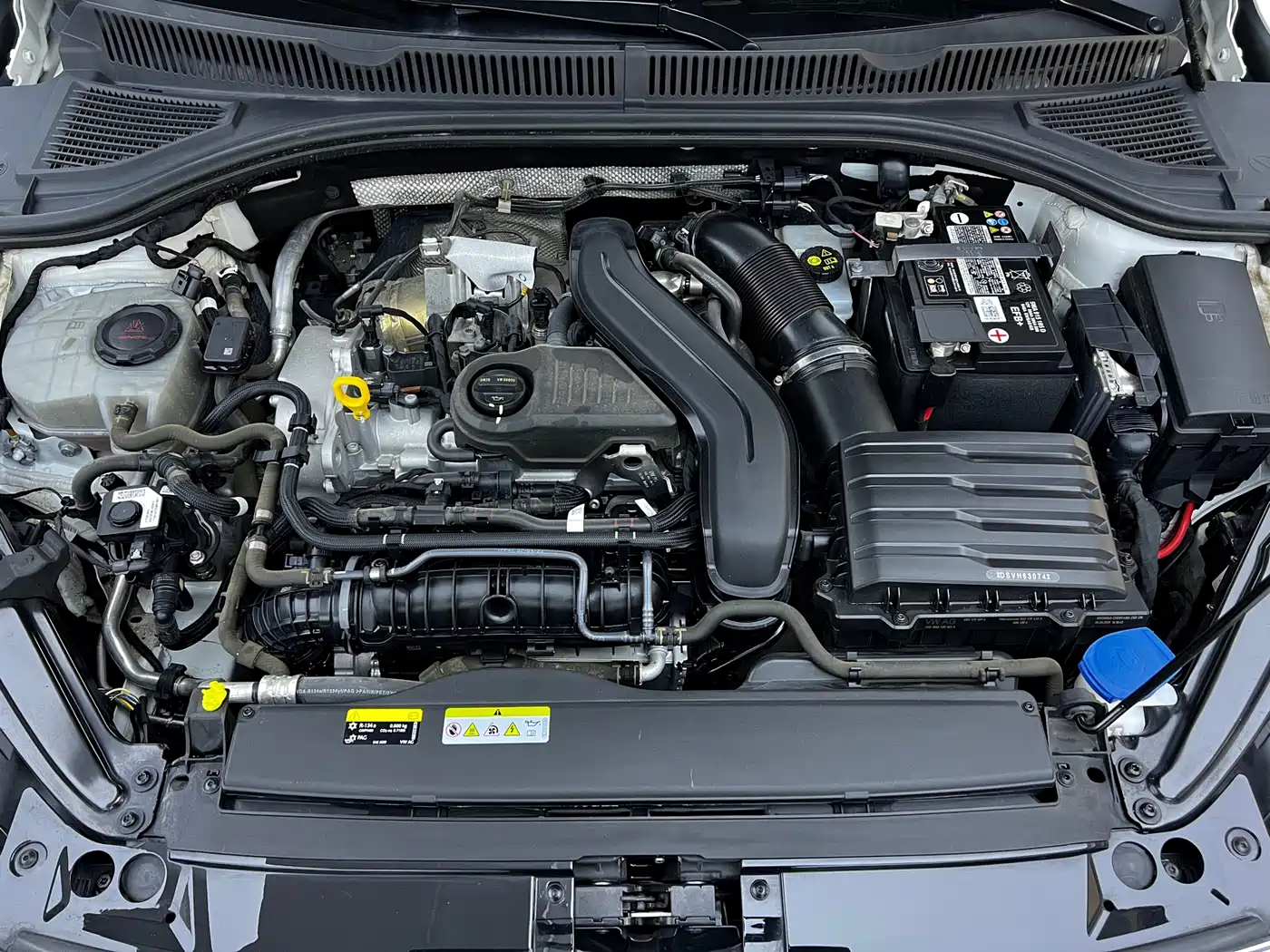 Volkswagen Sagitar 2024 300TSI DSG Surpass Edition фото 18