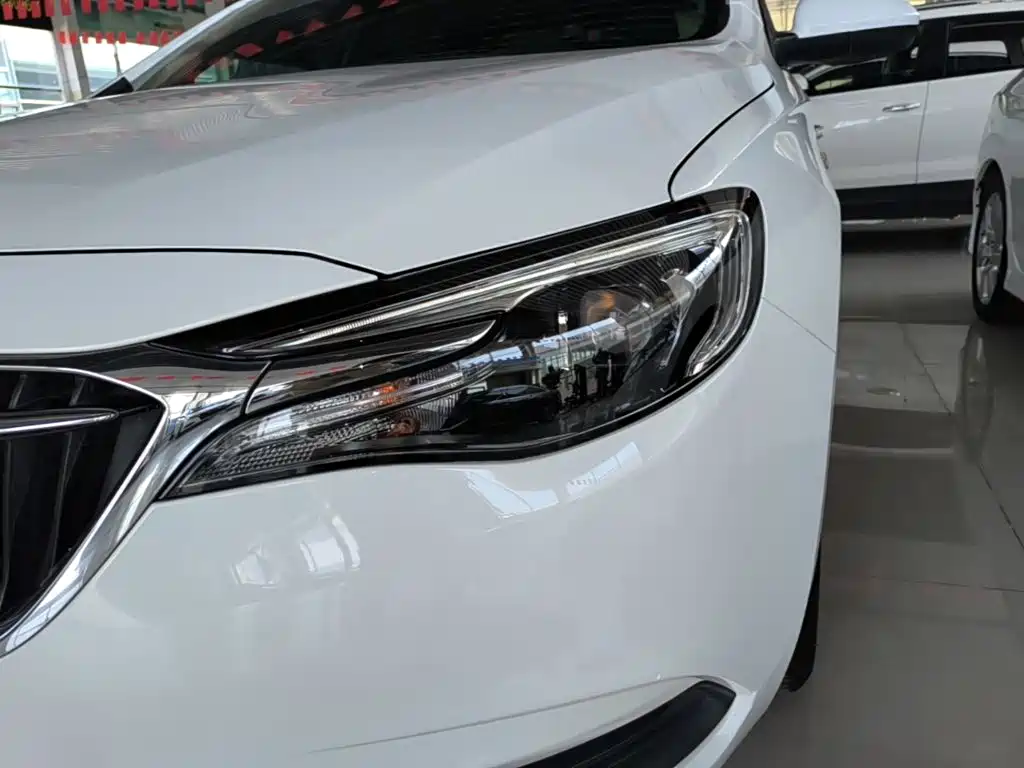 Фото 24 - Buick Excelle