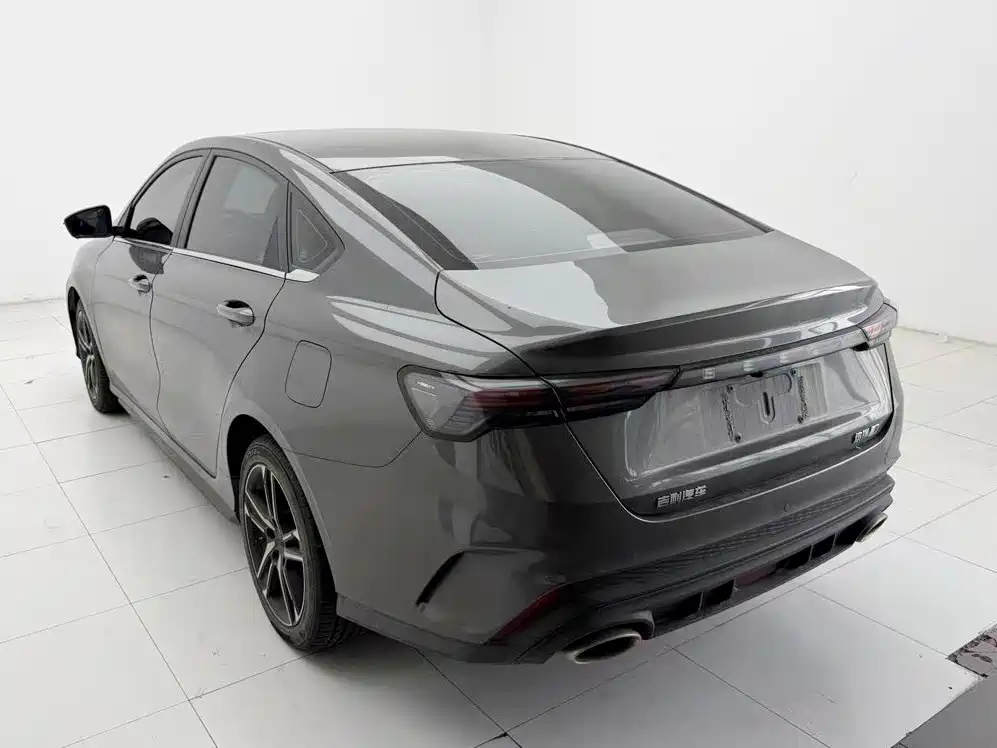 Фото 7 - Geely Binrui