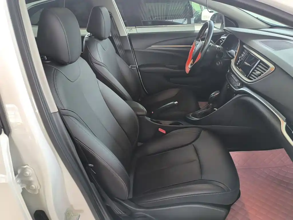 Фото 25 - Buick Excelle