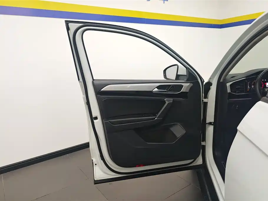 Volkswagen Tayron 2019 330TSI 2WD Luxury Plus China VI фото 7