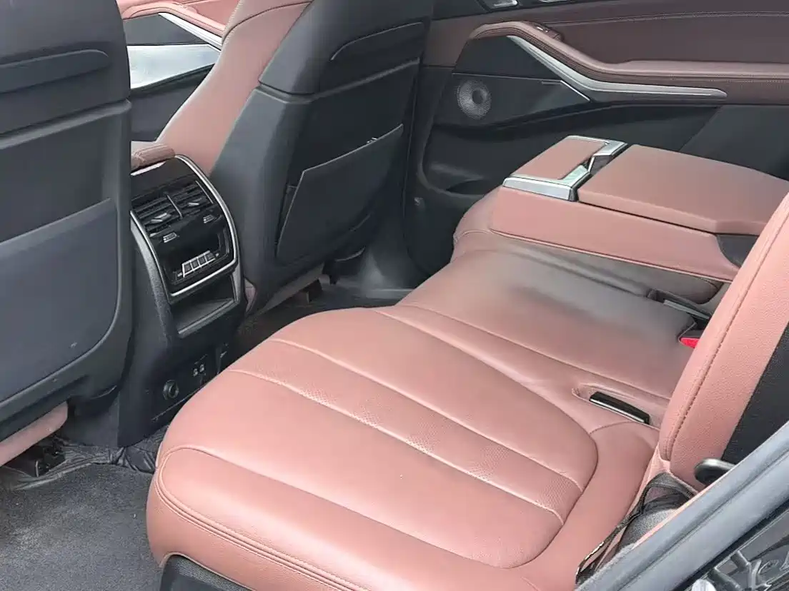 Photo 7 - BMW X7