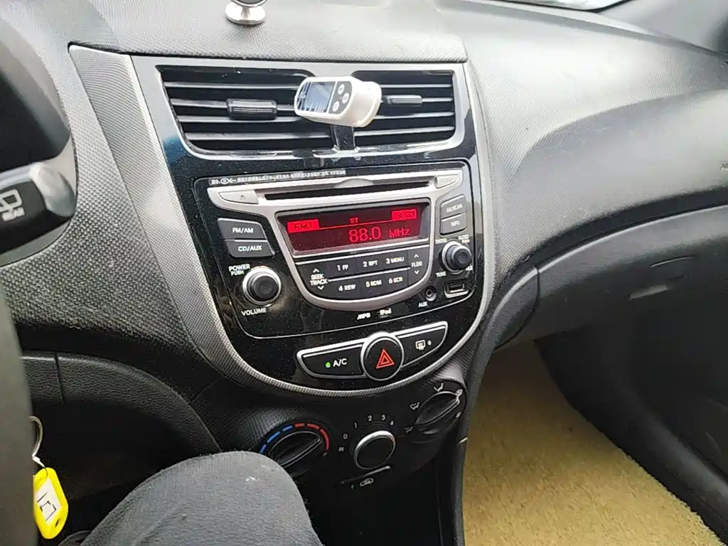 Hyundai Reina 2014 2014 Model 1.4L Automatic GLX