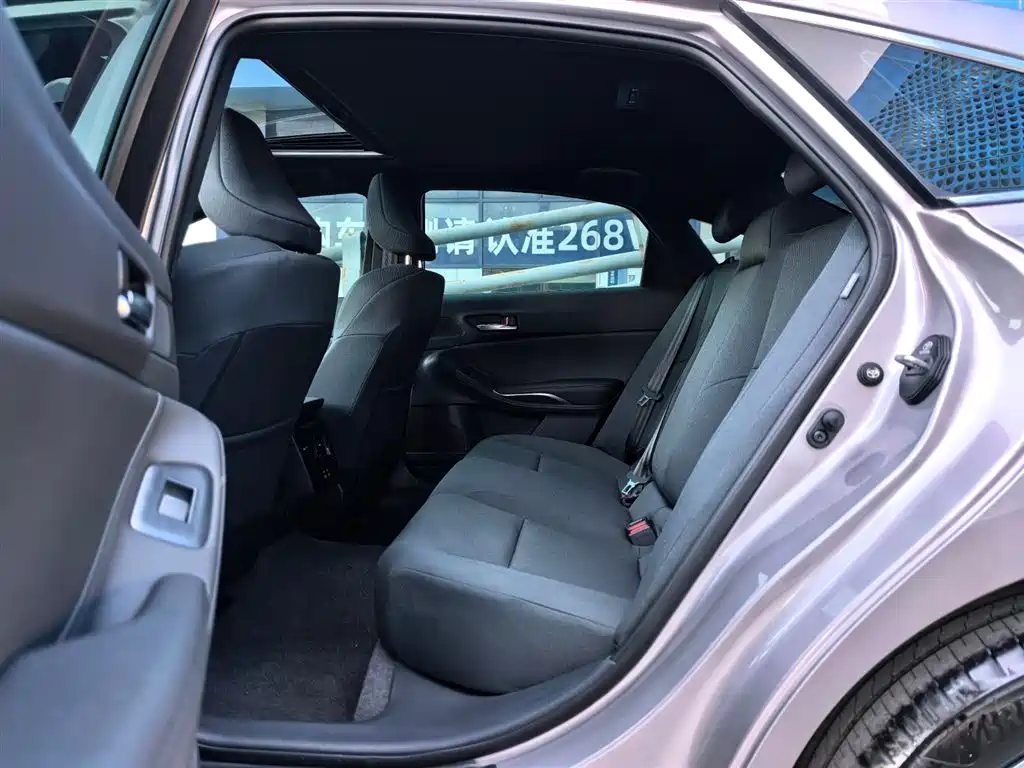Toyota Avalon 2024 Model 2.0L Progressive Edition фото 8