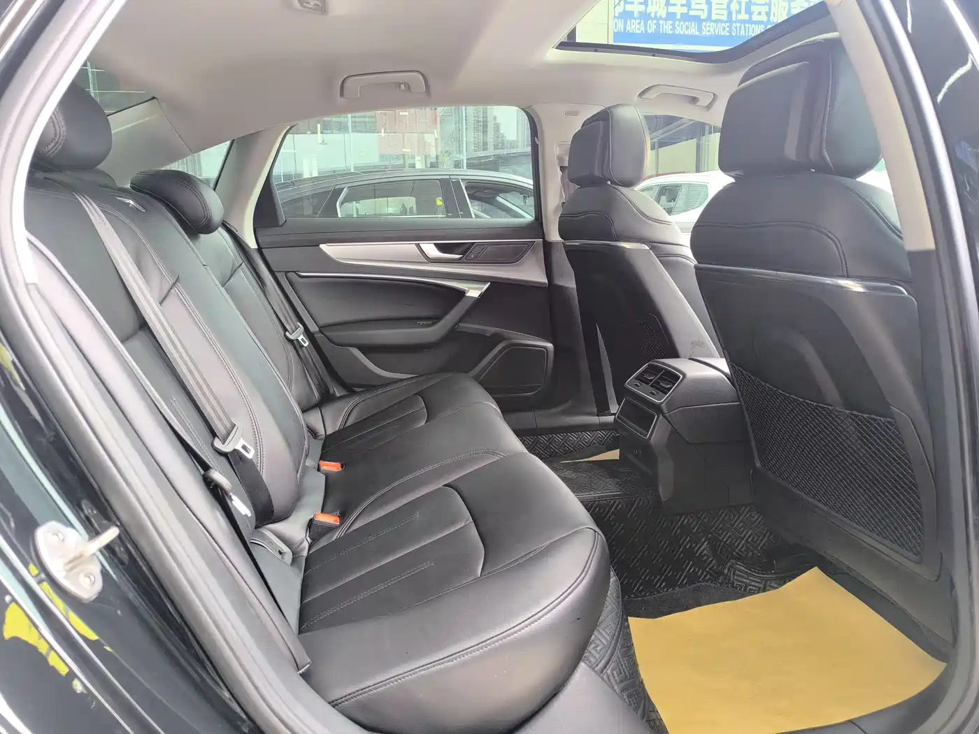 Audi A6L 2021 40 TFSI Luxury Sport фото 6