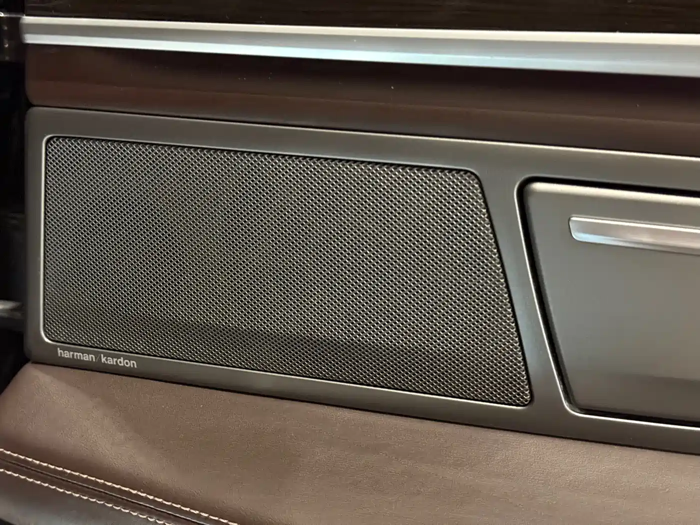 BMW 7 Series 2019 730Li Luxury Package фото 18