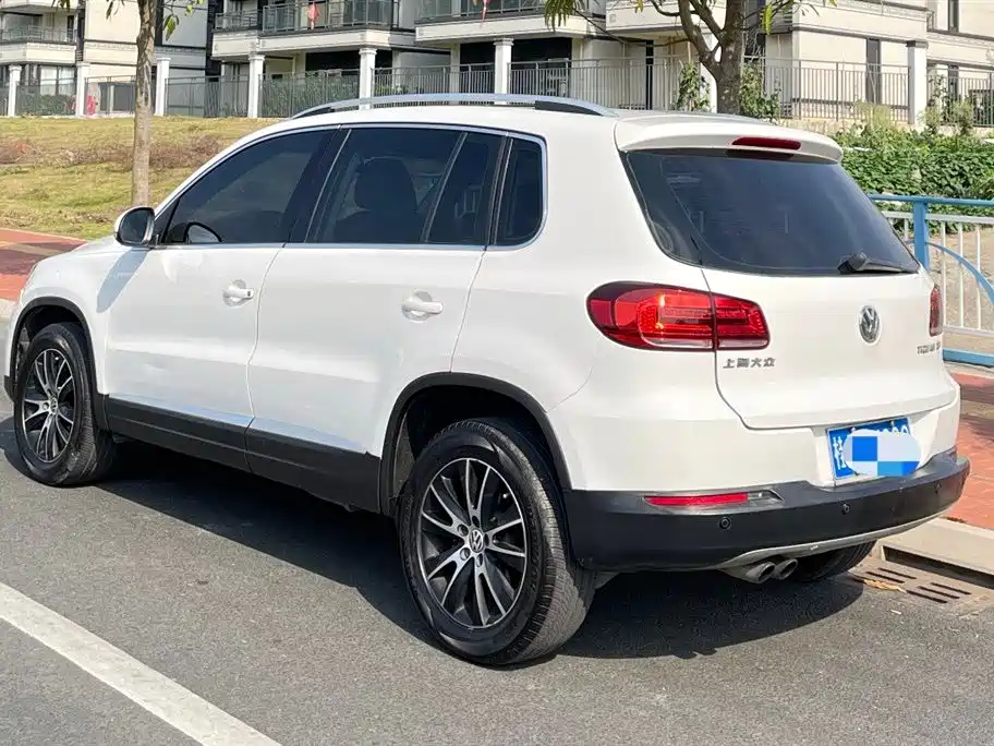 Volkswagen Tiguan 2013 1.8TSI Automatic 2WD Luxury Model фото 4