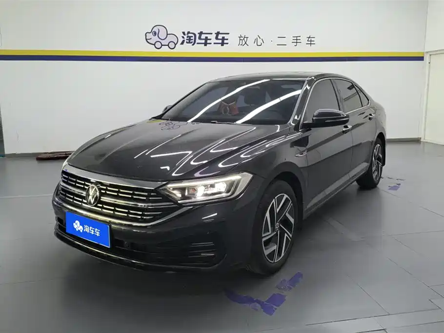 Volkswagen Sagitar 2023 300TSI DSG Surpassing Edition