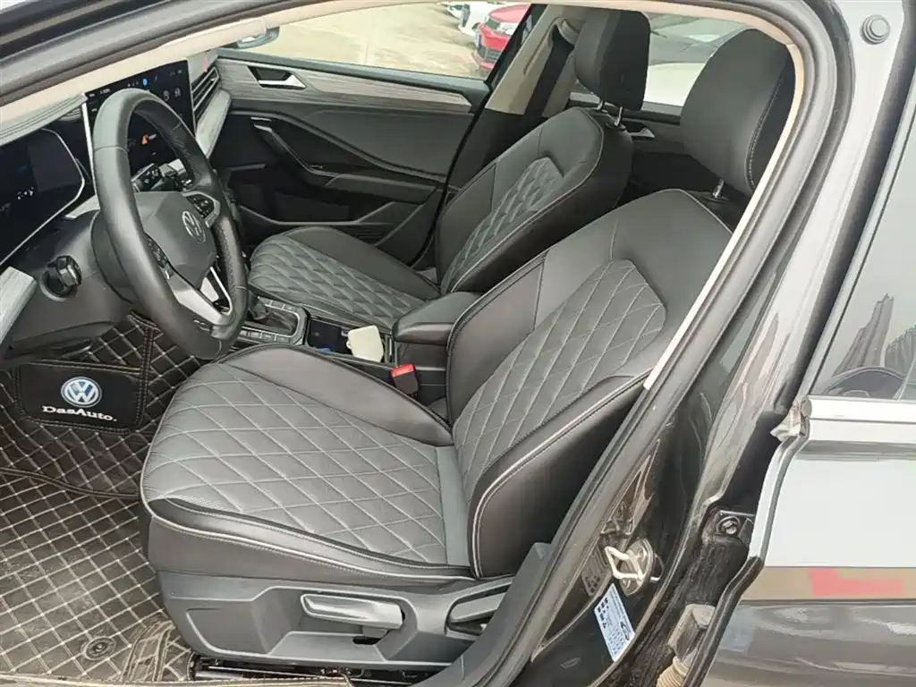 Volkswagen Sagitar 2023 Model Year 280TSI DSG Surpass Edition фото 15
