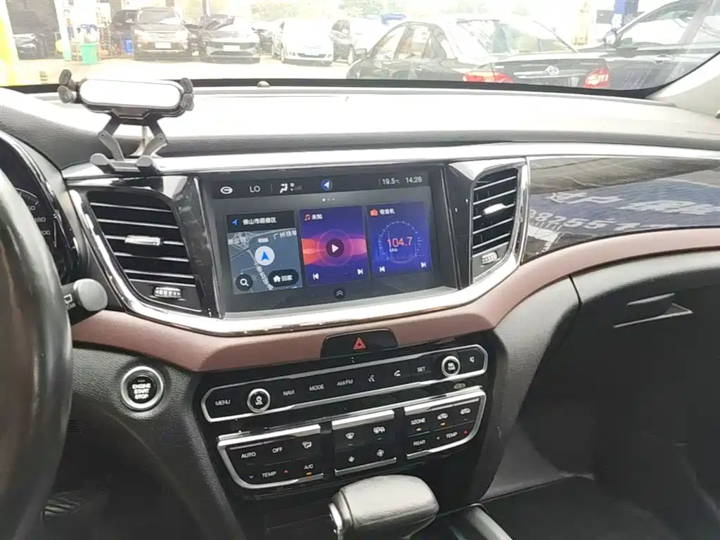 GAC Trumpchi Trumpchi GS8 2017 320T 2WD Luxury Smart Connect (7-seater) фото 13