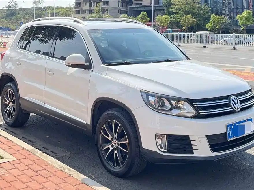 Volkswagen Tiguan 2013 1.8TSI Automatic 2WD Luxury Model фото 3