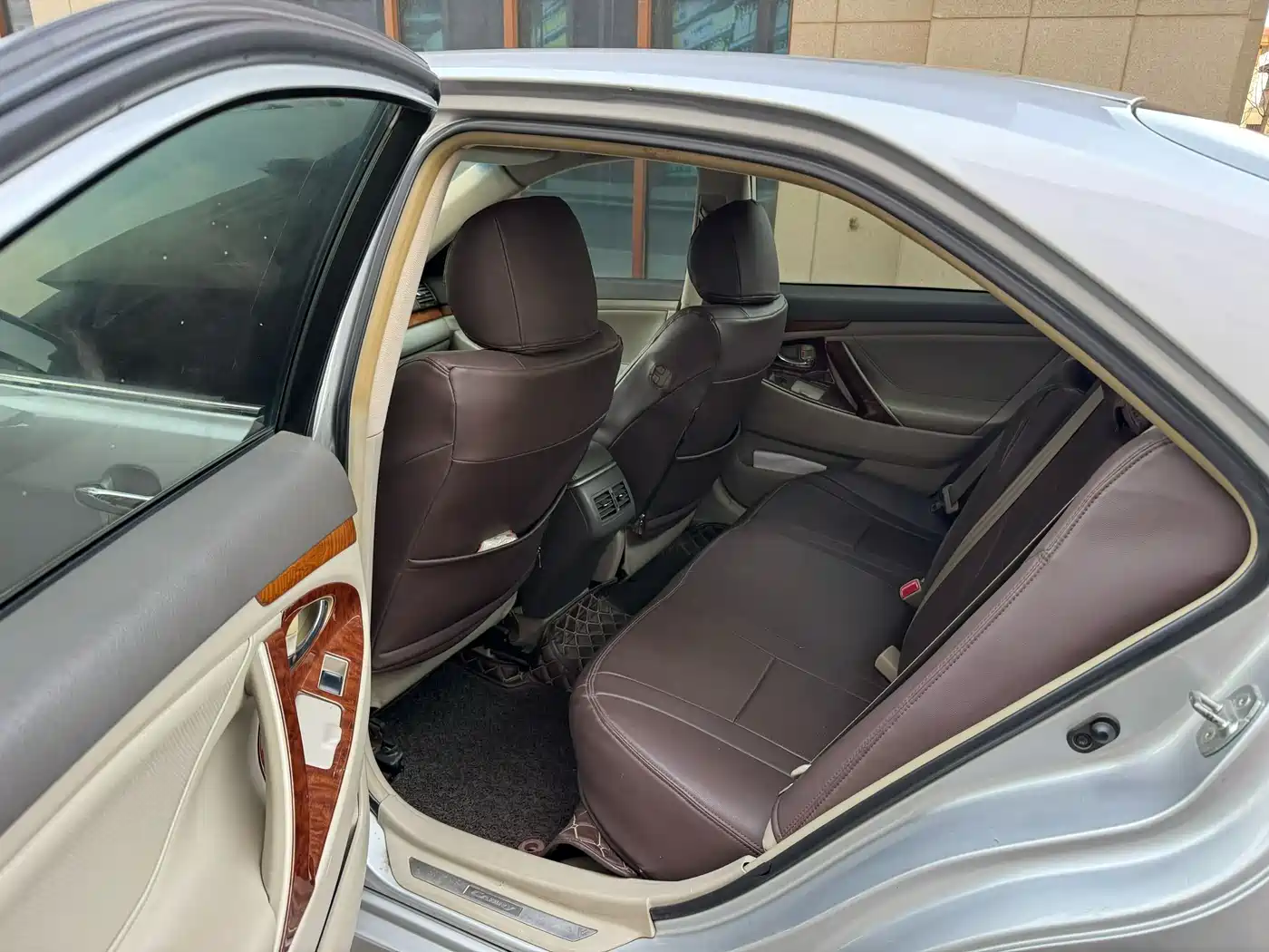 Toyota Camry 2011 200G Classic Anniversary Edition фото 7