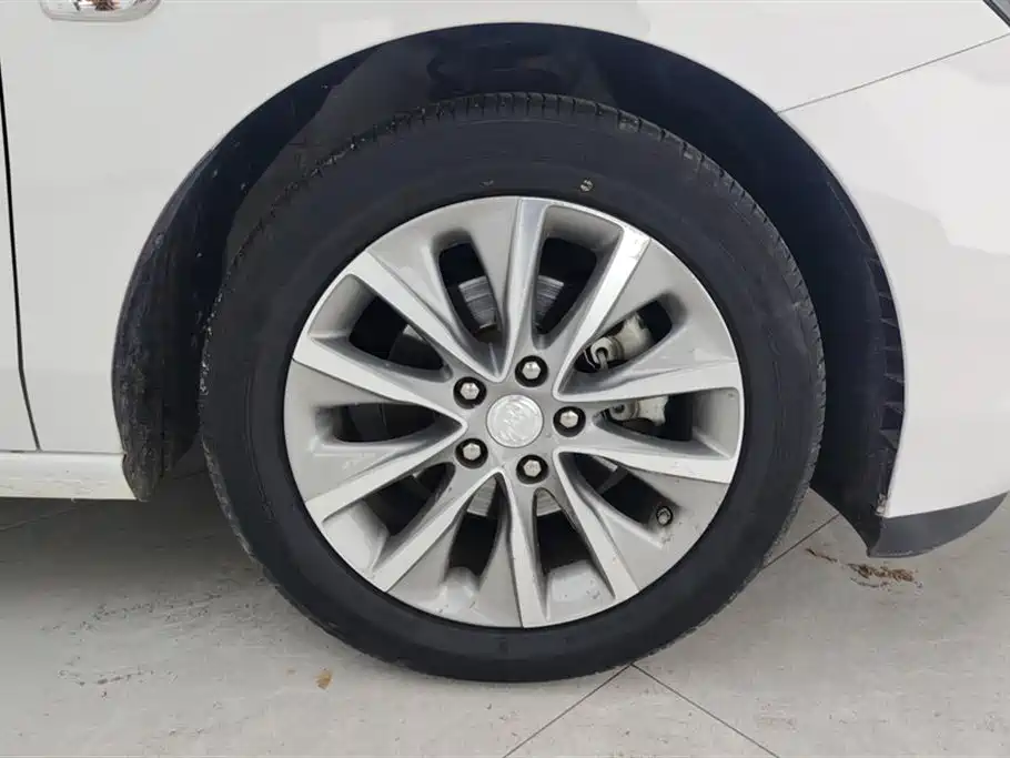 Buick GL6 2019 18T 6-seat Connected Luxury China VI фото 6
