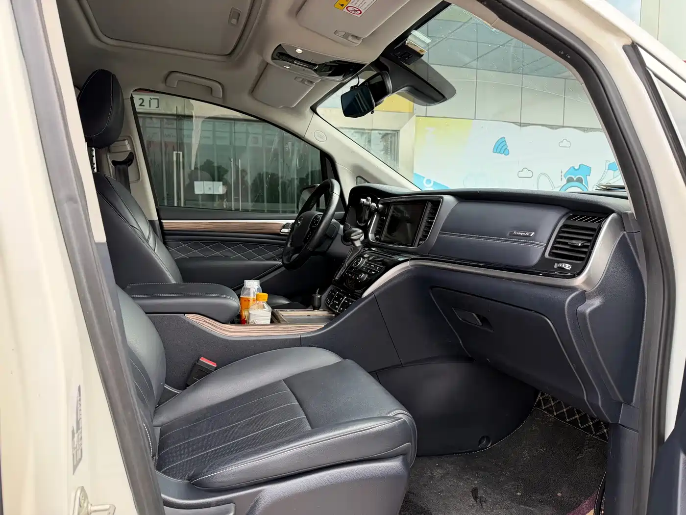 GAC Trumpchi Trumpchi M8 2020 390T Prestige фото 9