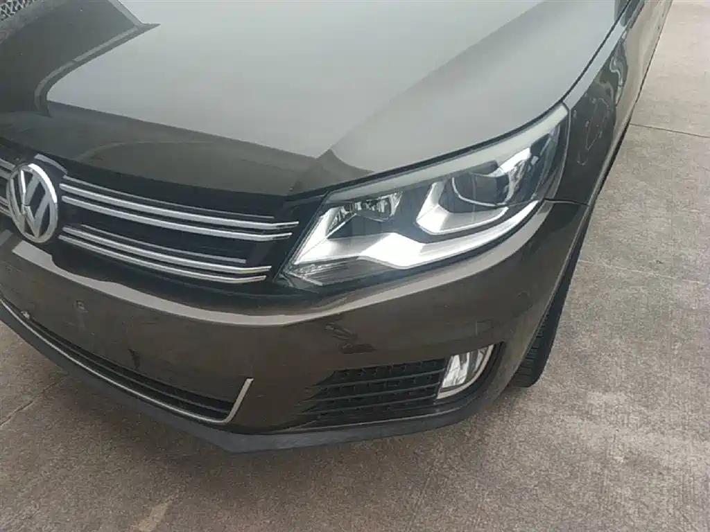 Volkswagen Tiguan 2013 1.8TSI Automatic 2WD Luxury Model фото 24