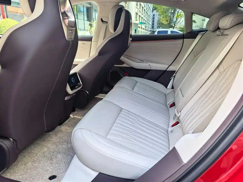 Xiaomi SU7 2026 2026 All-Wheel Drive Edition