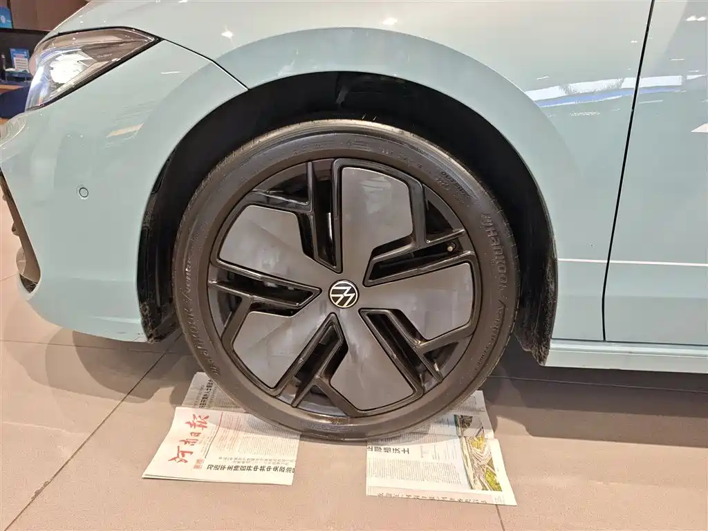 Volkswagen Passat 2025 Model Pro 380TSI Starlight Dragon Premium Edition фото 23