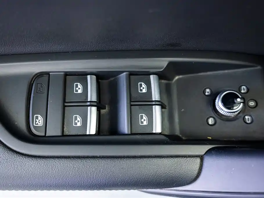 Audi Q5L 2022 40T Luxury Dynamic фото 17