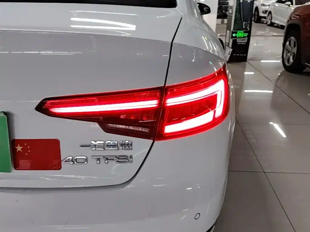 Audi A4L 2017 Plus 40 TFSI Progressive фото 8