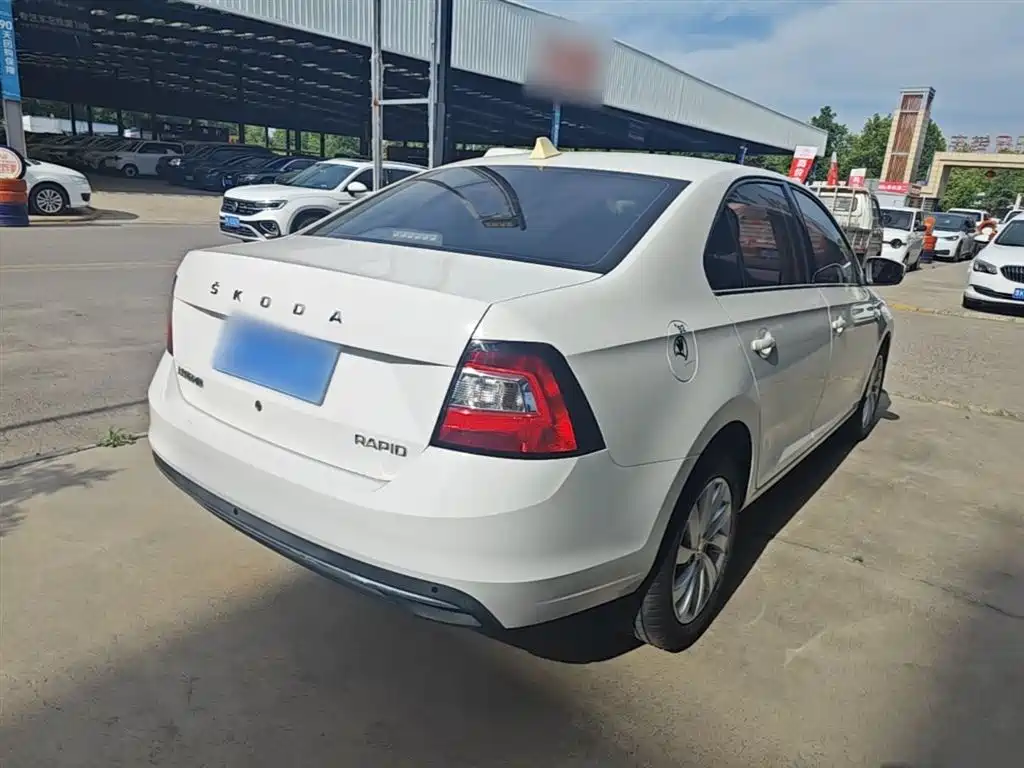 Škoda Rapid 2019 1.5L Automatic Comfort China V фото 7
