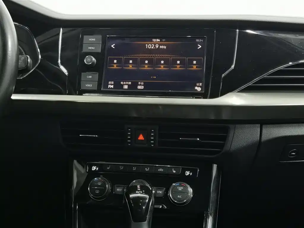 Volkswagen Passat 2019 330TSI Elite Version China VI фото 12