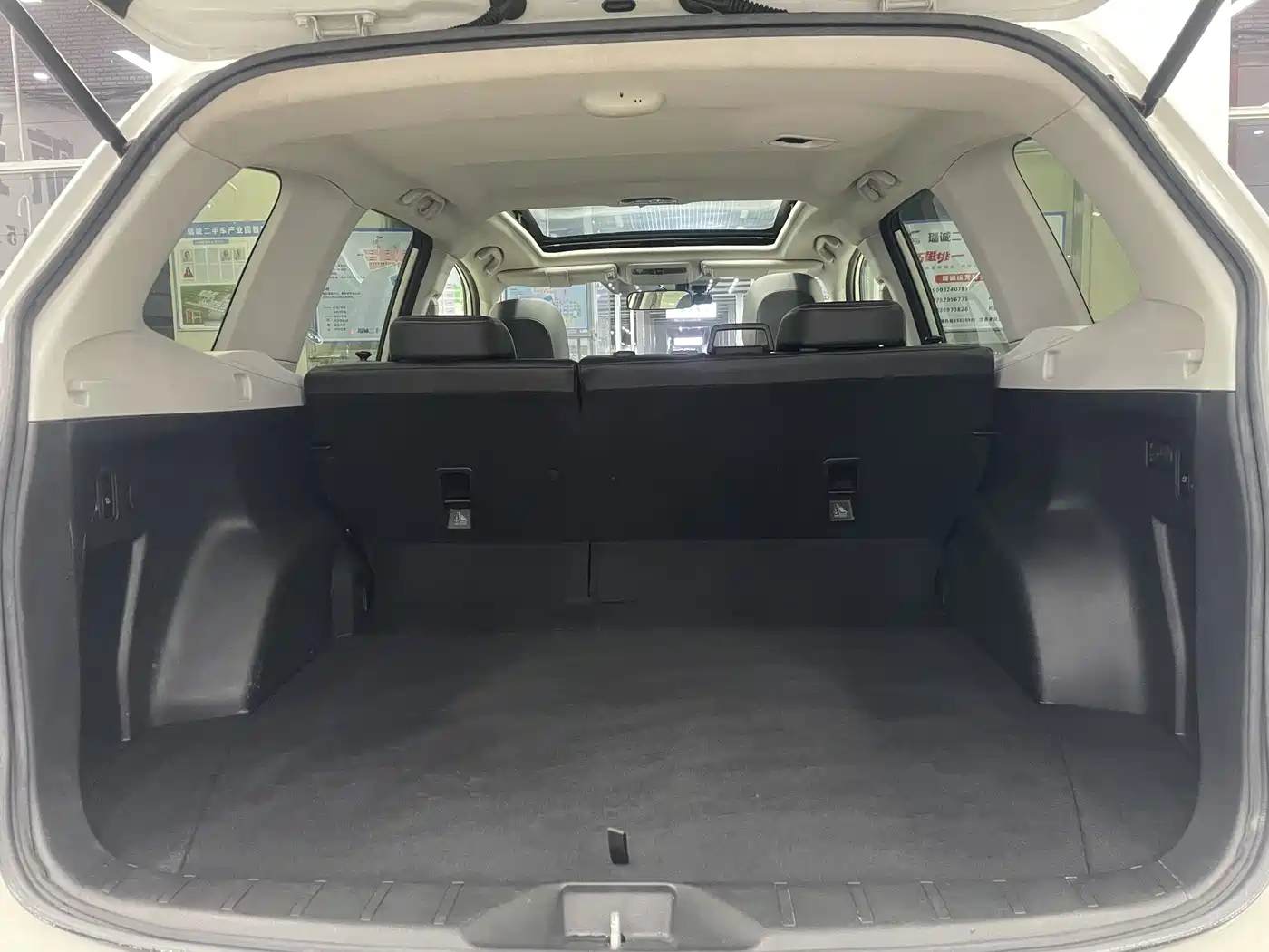 Subaru Forester 2015 2.0i Special Commemorative Edition фото 20