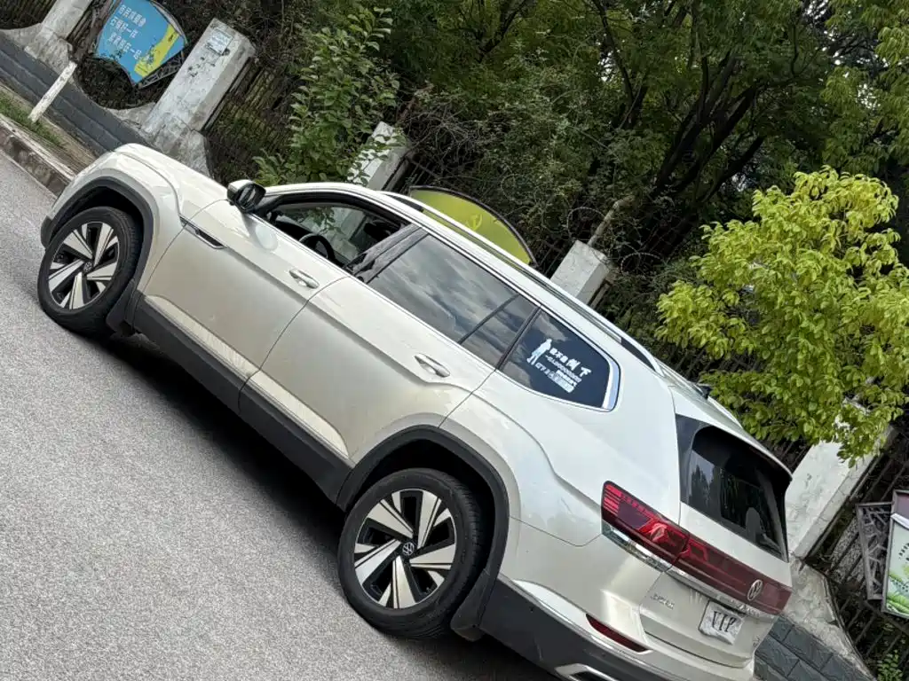 Photo 12 - Volkswagen Teramont
