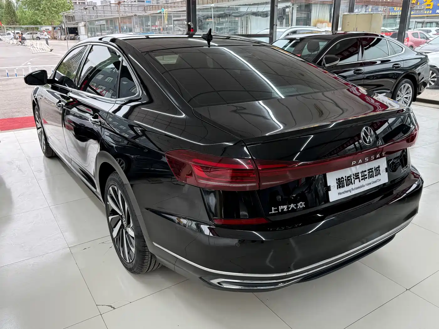 Volkswagen Passat 2023 330TSI Luxury Edition фото 16