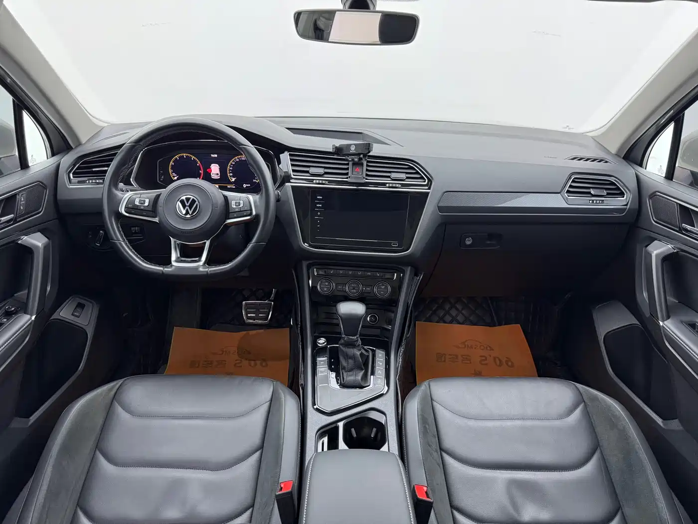 Volkswagen Tiguan L 2021 330TSI Automatic 2WD R-Line Premium фото 10