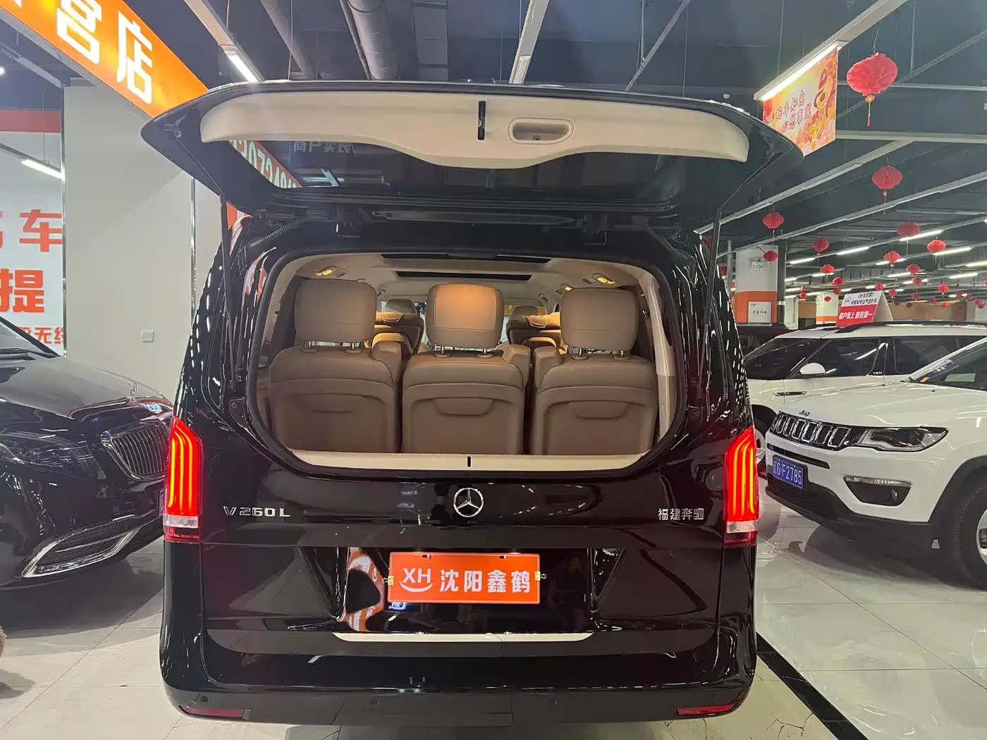 Mercedes-Benz V-Class 2022 V 260 L Long Wheelbase Prestige Edition фото 19