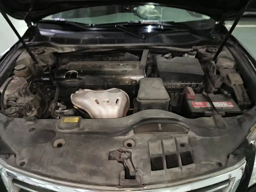 Фото 9 - Toyota Camry