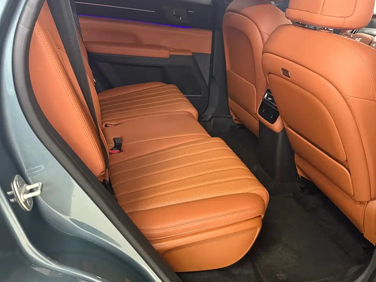 Jetour X70L 2025 2025 2.0T Automatic Flagship 7-Seater