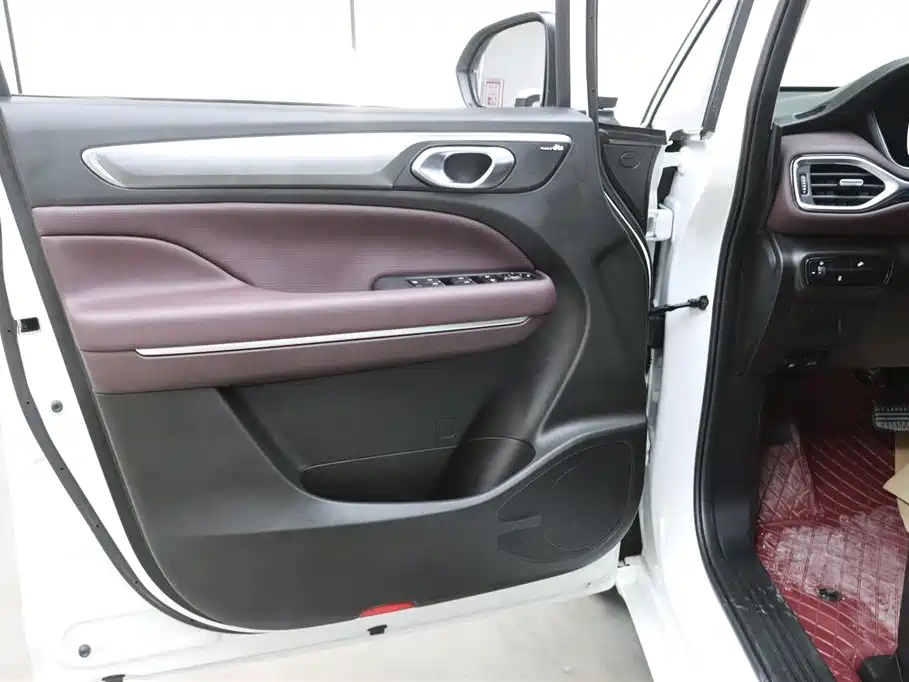 GAC Trumpchi Trumpchi M6 2023 PRO 270T DCT Luxury Edition фото 12