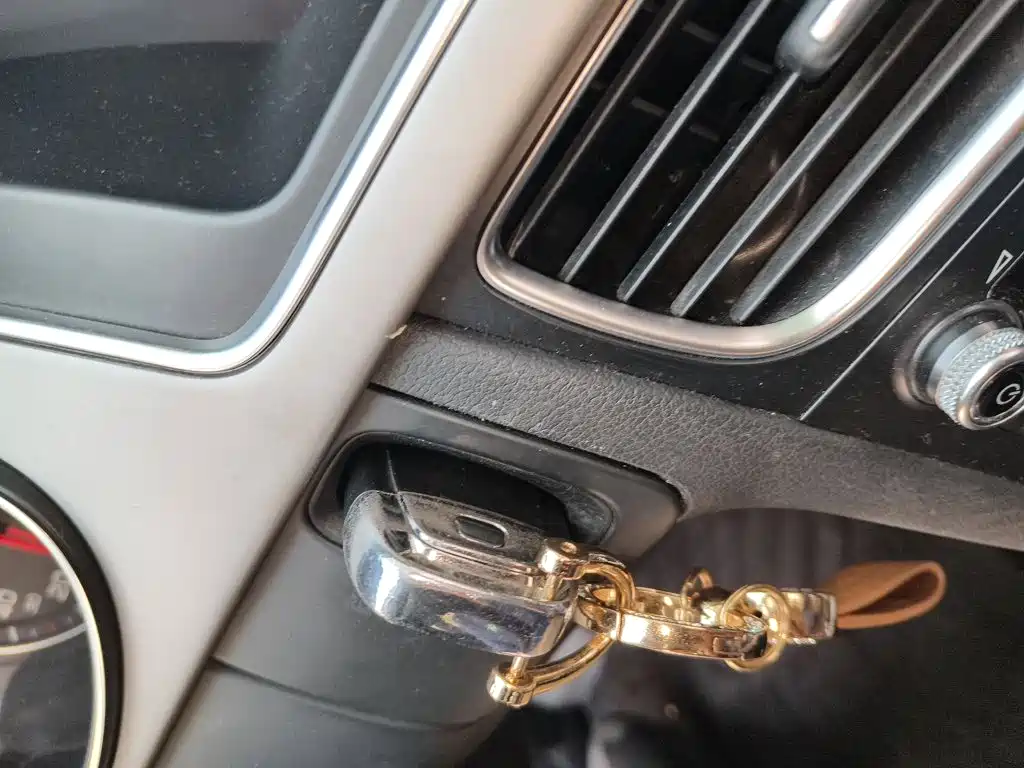 Фото 12 - Audi A4L
