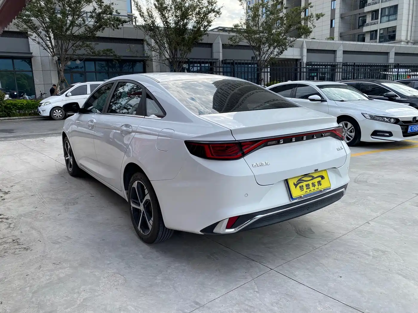 Geely Emgrand L 2022 2022 1.4T CVT Supreme