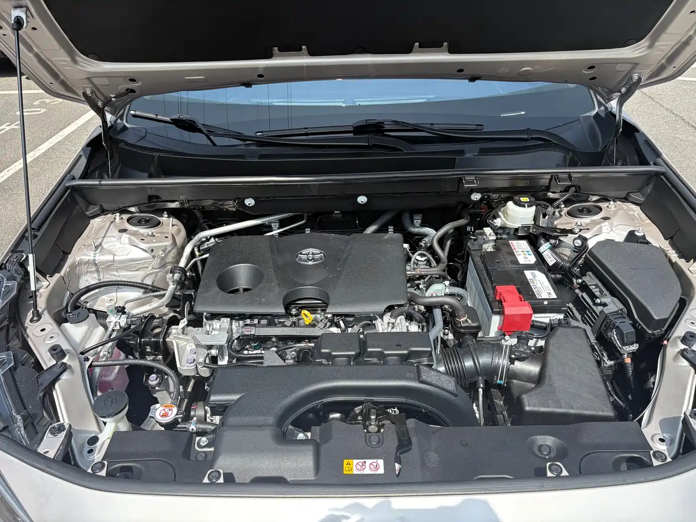 Toyota Wildlander 2021 2.0L CVT 2WD Luxury Edition фото 13