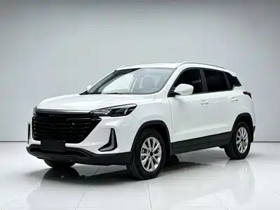 BAIC X3