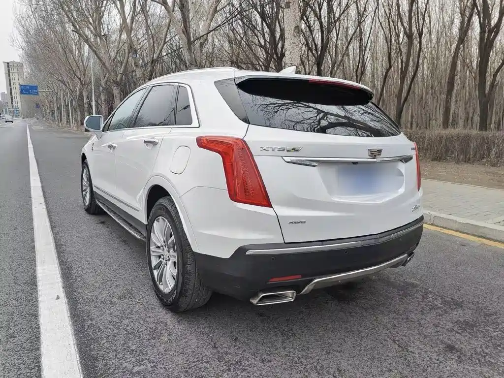 Cadillac XT5 2017 2017 Anniversary Edition 28T 4WD Luxury