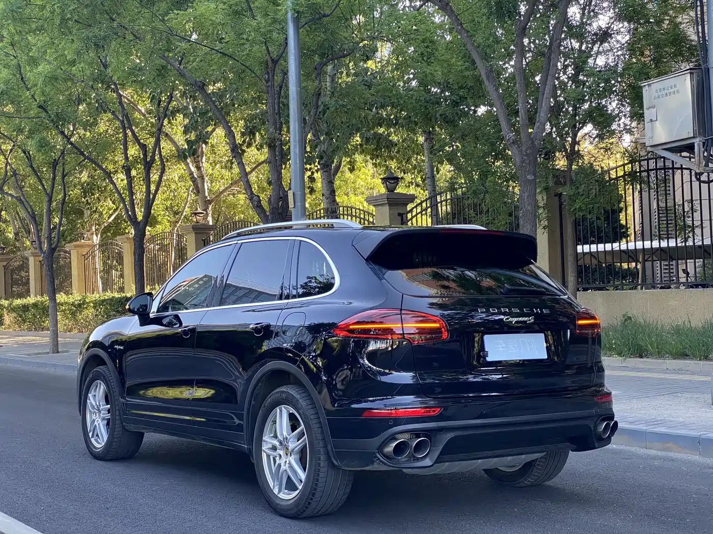 Porsche Cayenne New Energy 2015 Cayenne S E-Hybrid 3.0T фото 5