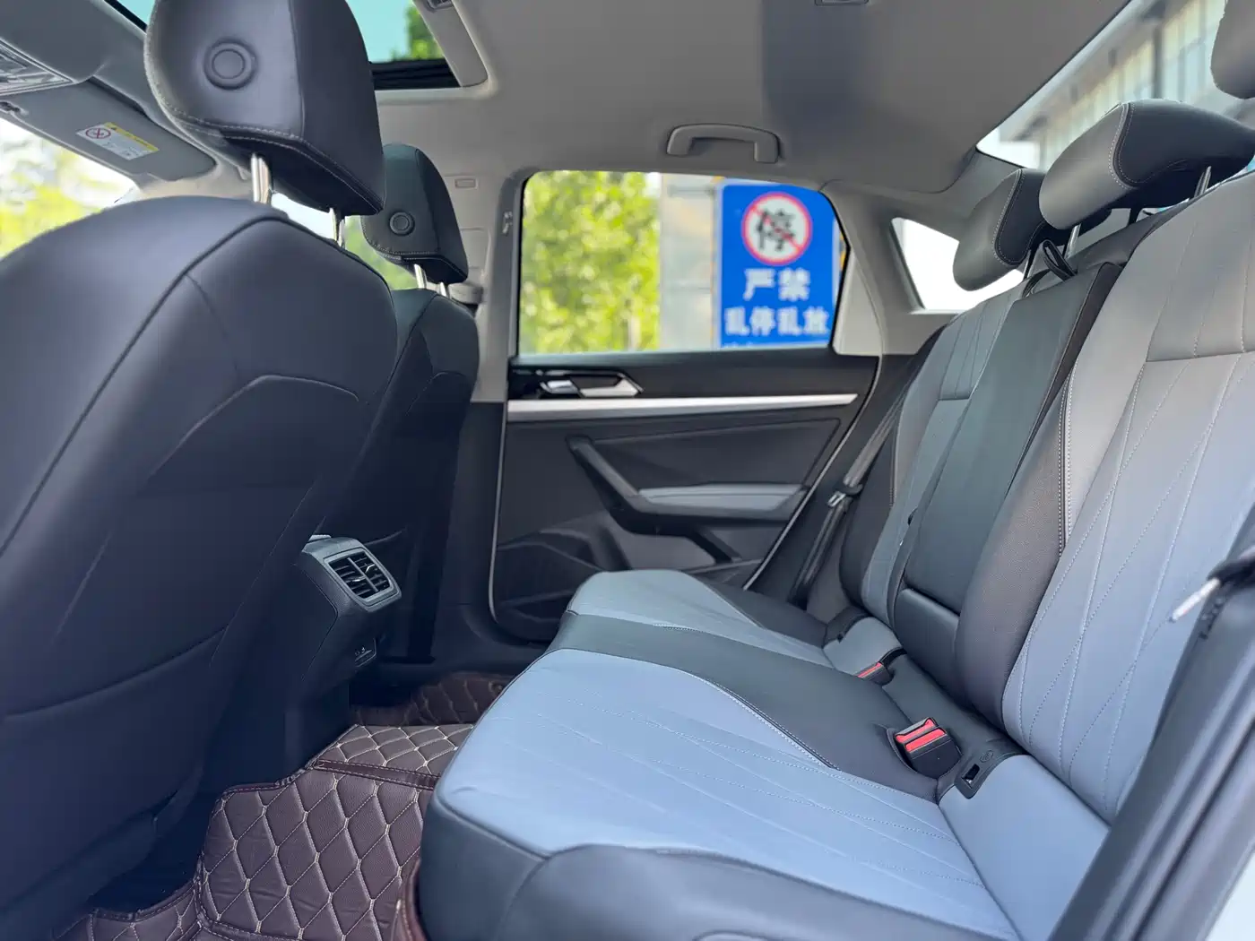 Volkswagen Lavida 2024 Model 1.5L Automatic Starlight 5 Million Edition фото 16