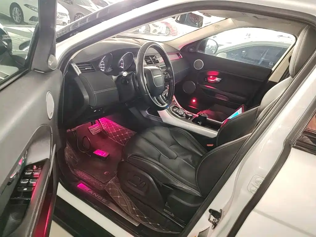 Land Rover Range Rover Evoque 2015 2015 2.0T 5-Door Dynamic Edition
