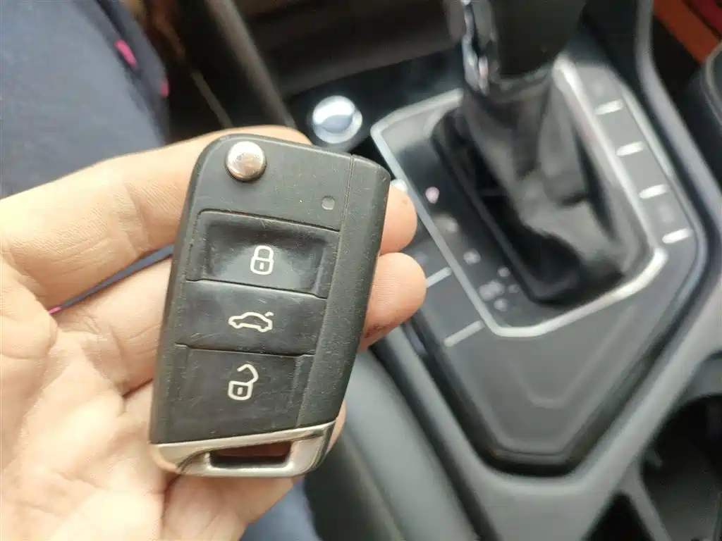Volkswagen Tiguan L 2019 Facelift 330TSI Auto 2WD Panorama Comfort China VI фото 9