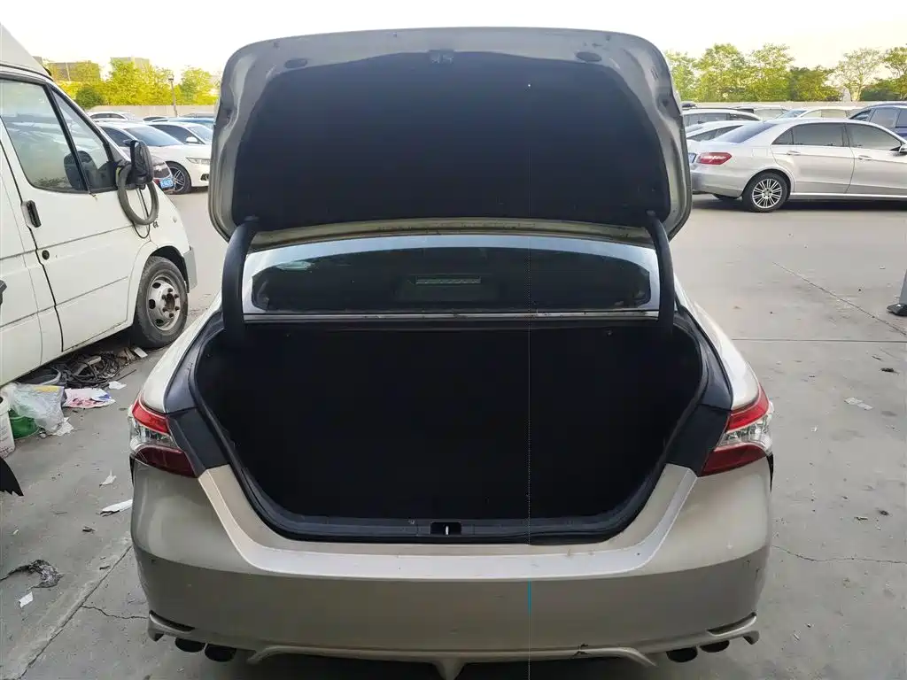 Toyota Camry 2021 2.0S Sporty Edition фото 19