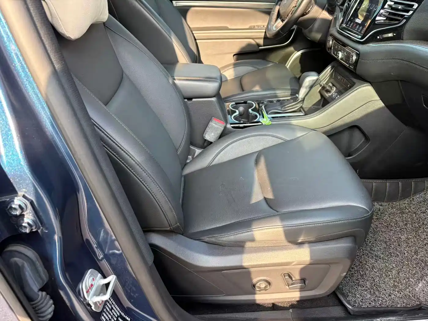 Jeep Grand Commander 2021 2022 2.0T 2WD Luxury Edition